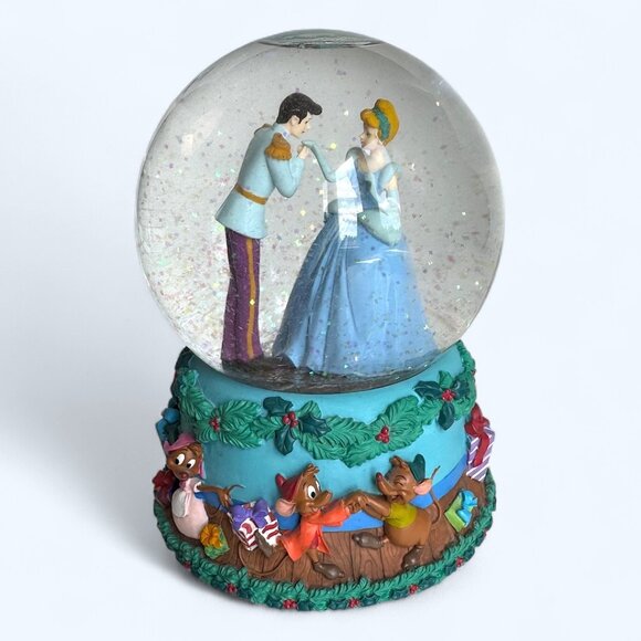 Enesco Disney Cinderella Twelve Days of Christmas Musical Snow Globe *read* - Picture 1 of 6